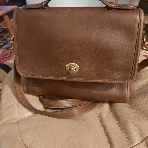 Coach Brown Leather Shoulder Bag with Gold Accents - Picture 2 of 12